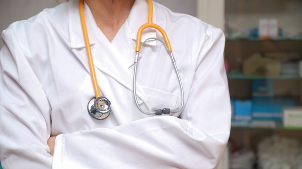 Demanda por oncologistas cl&iacute;nicos deve se manter elevada na pr&oacute;xima d&eacute;cada