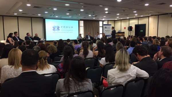 F&oacute;rum aponta alternativas para diminuir a judicializa&ccedil;&atilde;o em oncologia